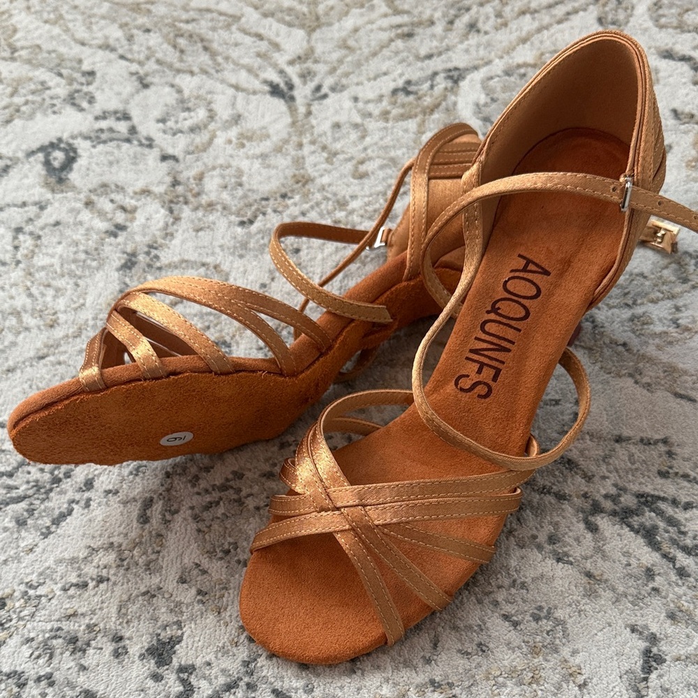Women's Gold Heels professional Latin, dance shoes, satin salsa Sz9 - Picture 2 of 11